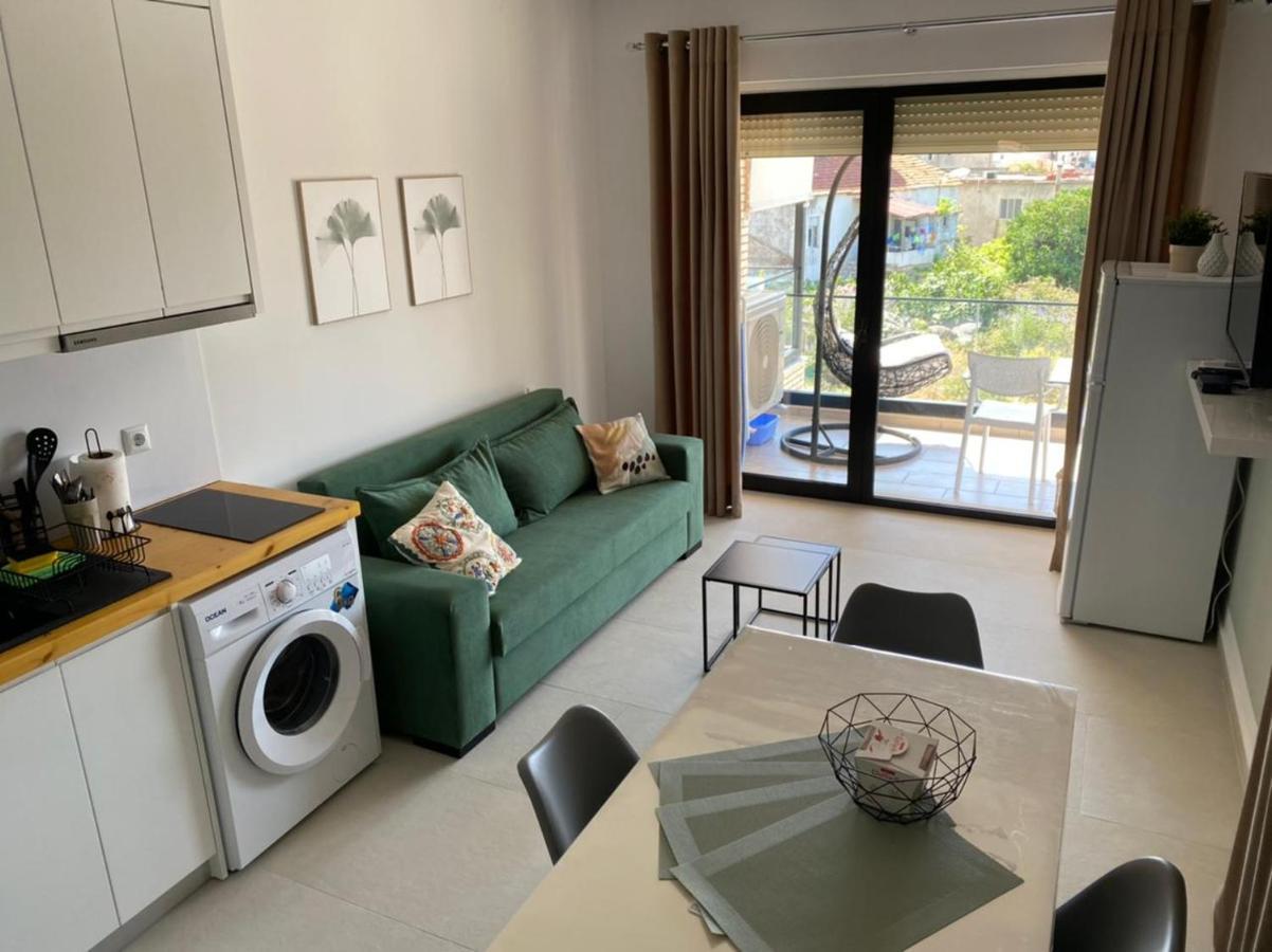 Apartment Artemis Himare Exterior photo
