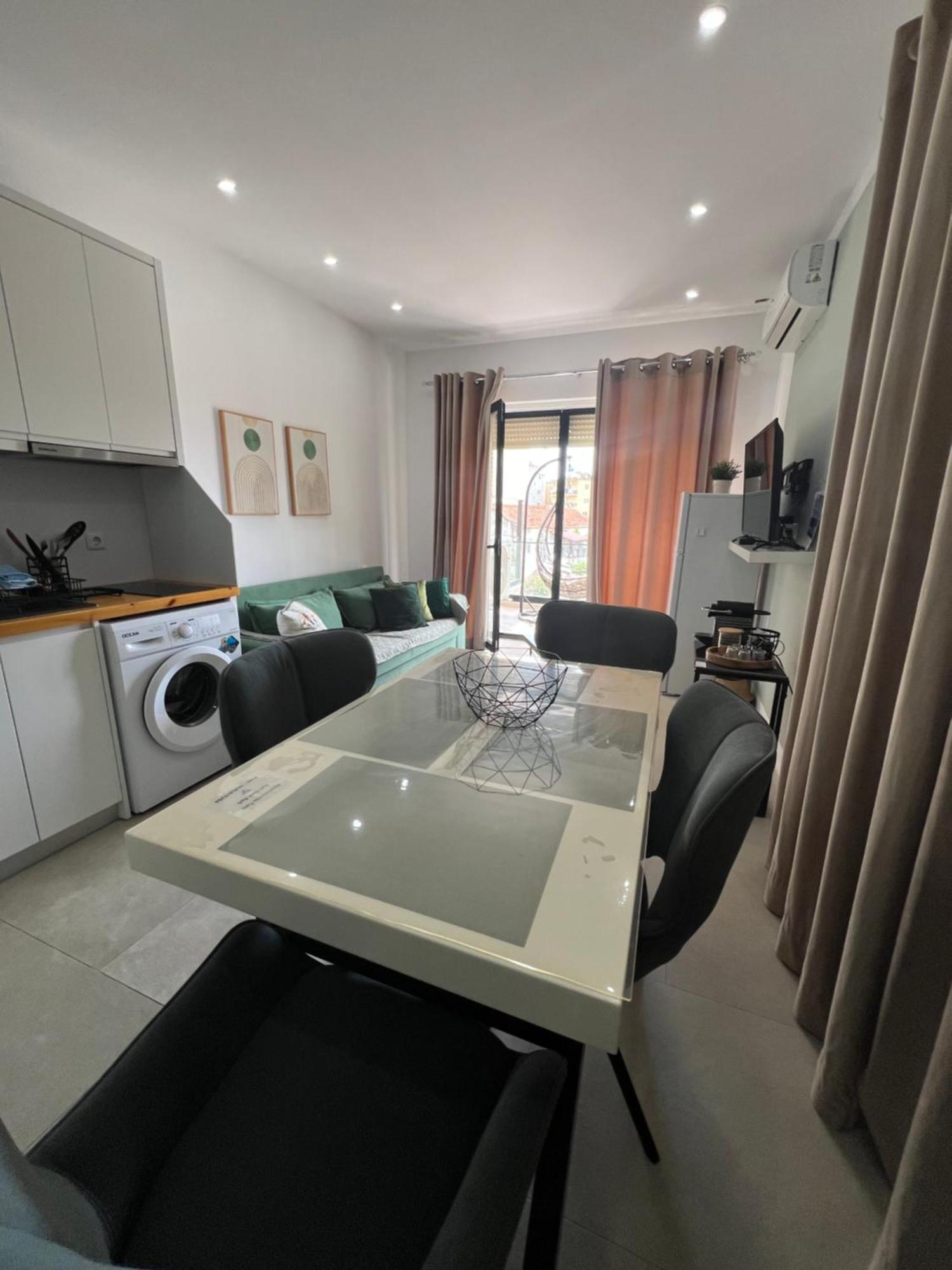 Apartment Artemis Himare Exterior photo