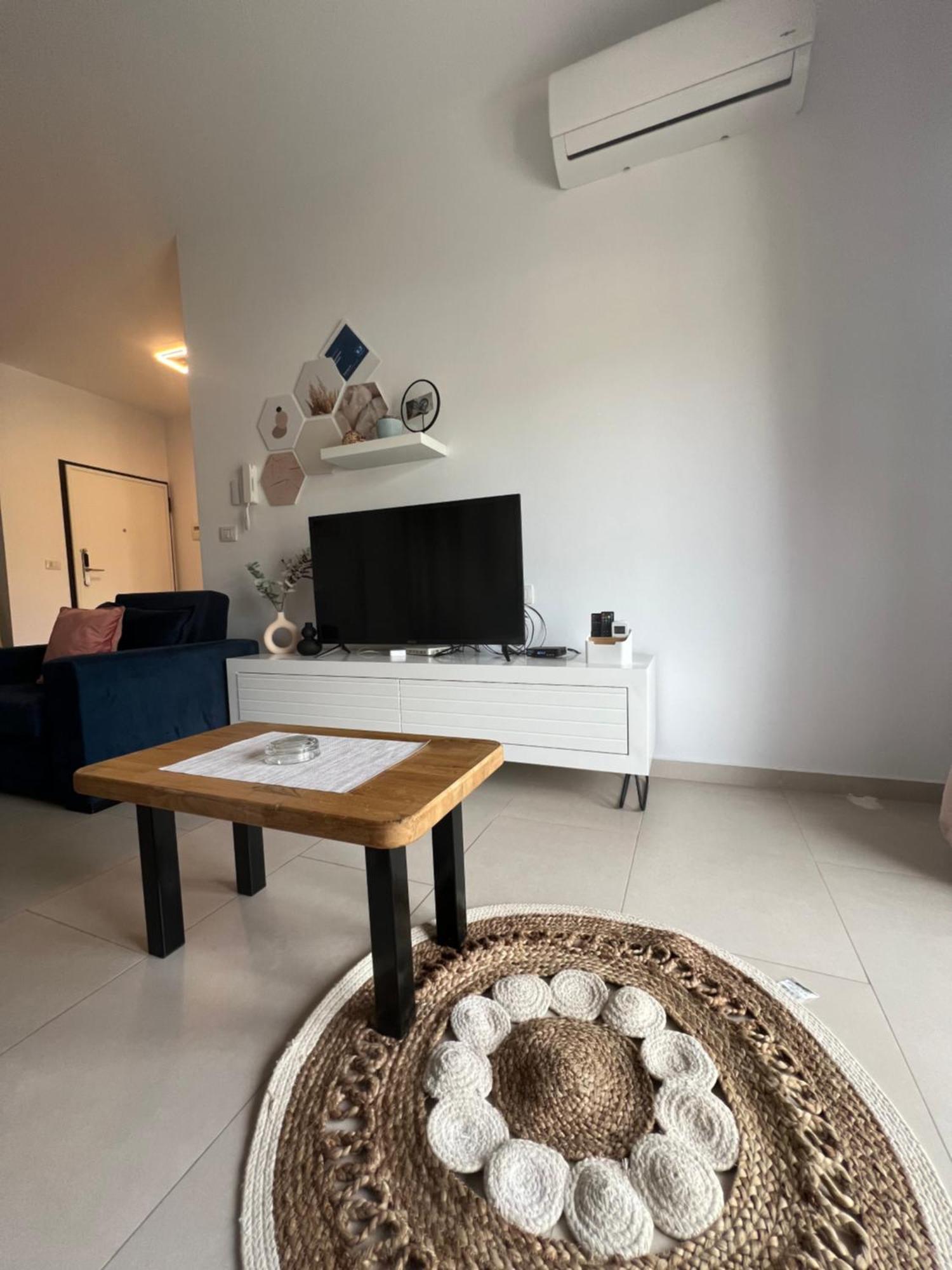 Apartment Artemis Himare Exterior photo