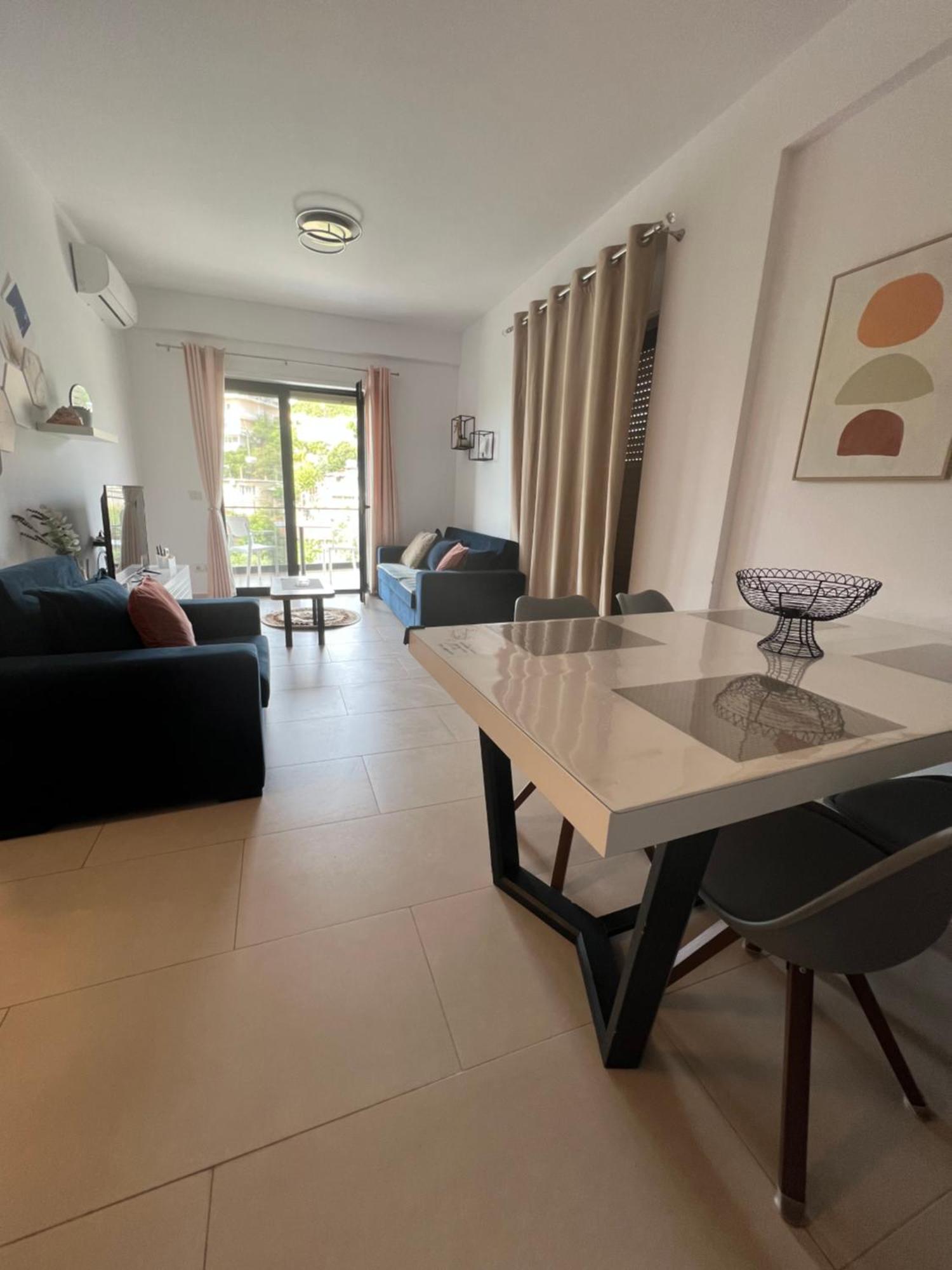 Apartment Artemis Himare Exterior photo